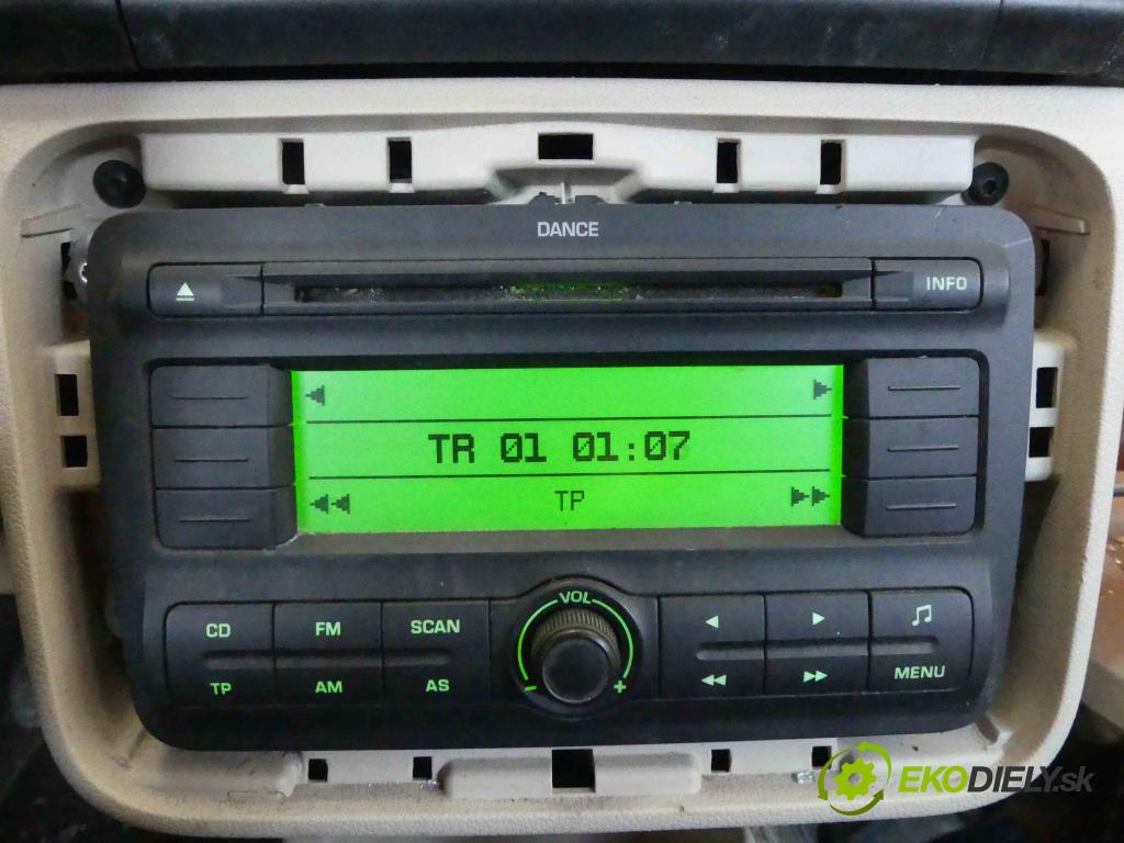 Skoda Roomster 1.6 16v 105 HP manual 77 kW 1598 cm3 5- Radio továreň: 5J0035161