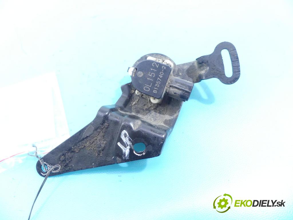 Lexus IS II 2005-2013 2.2d 150 HP manual 110 kW 2231 cm3 4- snímač nastavenia xenon OL1512 (Snímače)