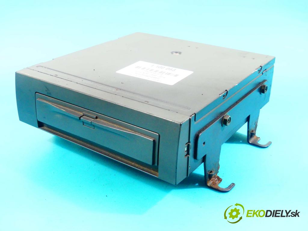 Volvo XC90 I 2002-2014 2.9 T 272 HP automatic 200 kW 2922 cm3 5- Menič: cd 8633680-1 (CD meniče)