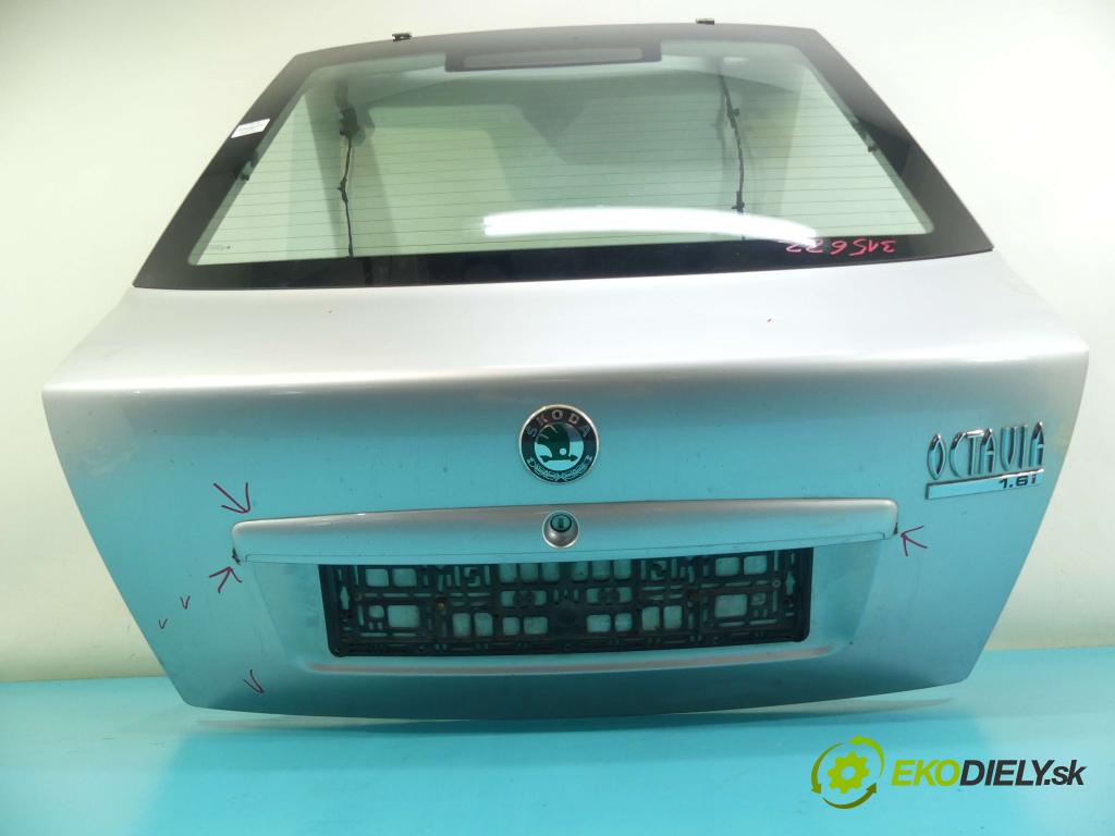Skoda Octavia I 1996-2010 1.6 SR 102 HP manual 75 kW 1595 cm3 5- zadna kufor  (Zadné kapoty)