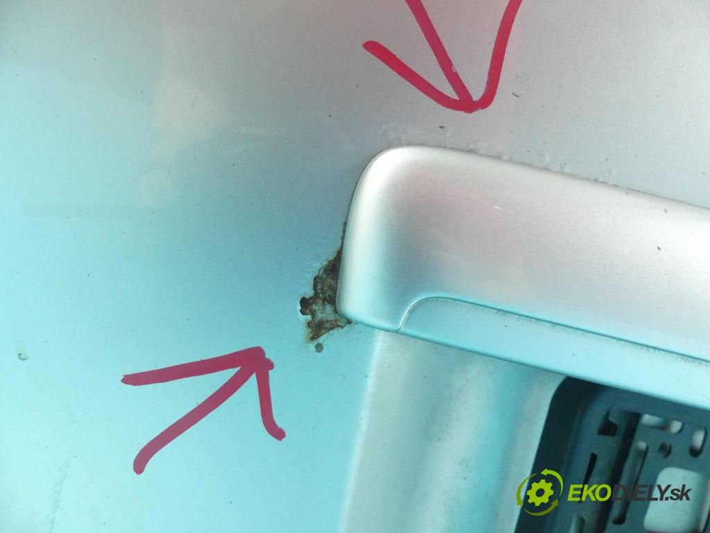 Skoda Octavia I 1996-2010 1.6 SR 102 HP manual 75 kW 1595 cm3 5- zadna kufor  (Zadné kapoty)