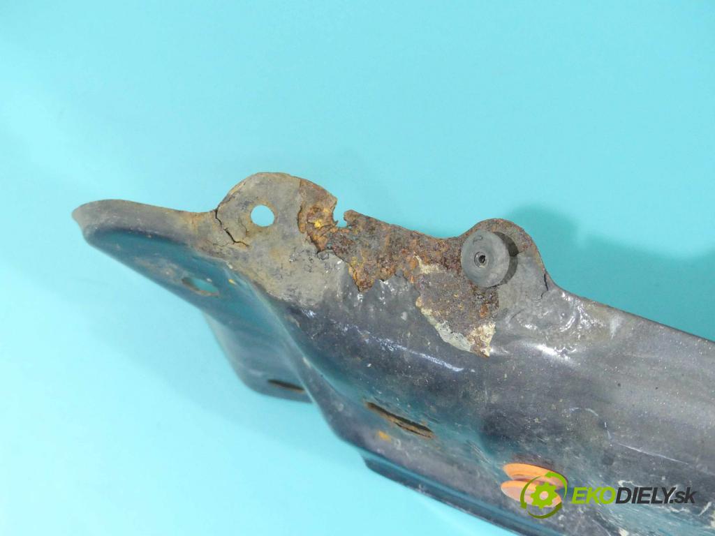 Volvo XC90 I 2002-2014 2.9 T 272 hp automatic 200 kW 2922 cm3 5- blatnik přední levý