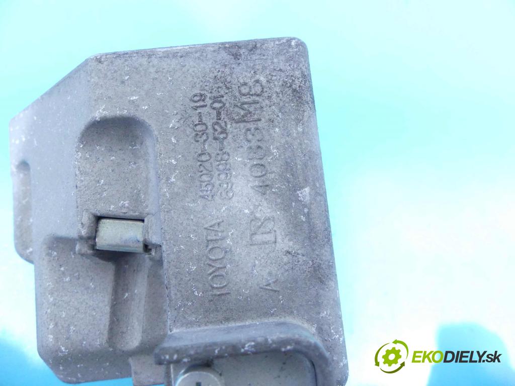 Toyota Land Cruiser J200 2007- 4.5 V8 D4D 328KM automatic 241 kW 4461 cm3 5- Sloupec: volant 45020-30-19 (Tyče riadenia (volantu))