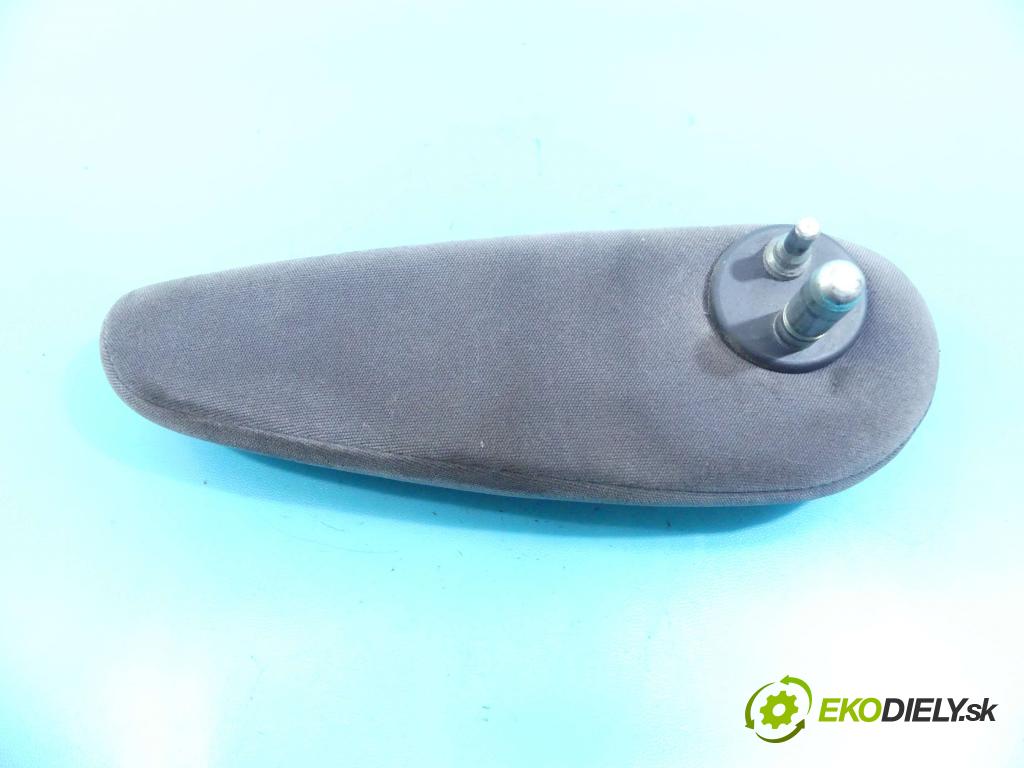 Peugeot 307 1.4 hdi 68 HP manual 50 kW 1398 cm3 5- operadlo  (Lakťové opierky)