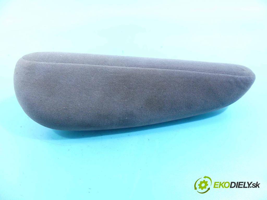 Peugeot 307 1.4 hdi 68 HP manual 50 kW 1398 cm3 5- operadlo  (Lakťové opierky)