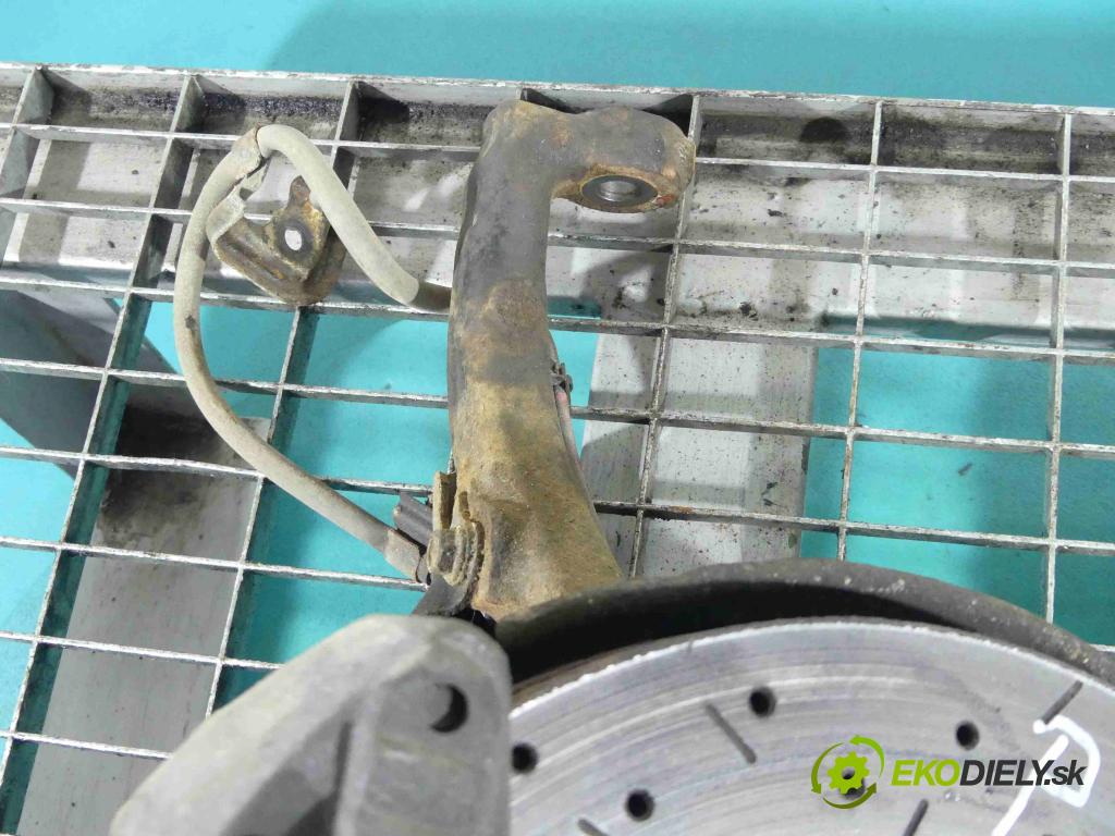 Toyota Land Cruiser J200 2007- 4.5 V8 D4D 328KM automatic 241 kW 4461 cm3 5- náboj pravé  (Náboje)