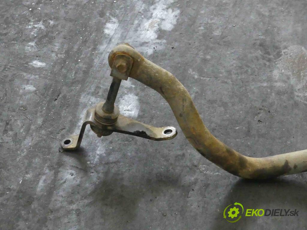 Toyota Land Cruiser J200 2007- 4.5 V8 D4D 328KM automatic 241 kW 4461 cm3 5- tyč stabilizatora  (Tyče stabilizátora)