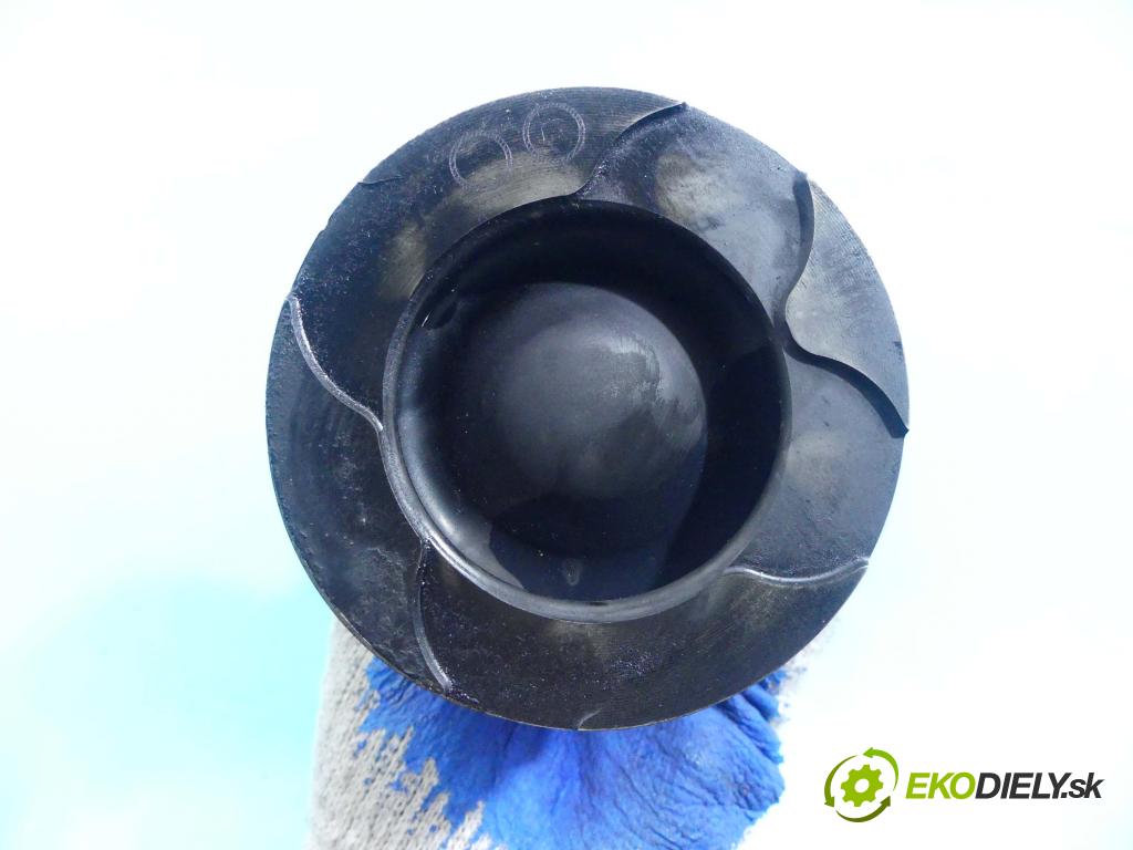 Toyota Land Cruiser J200 2007- 4.5 V8 D4D 328KM automatic 241 kW 4461 cm3 5- piest (Piesty)