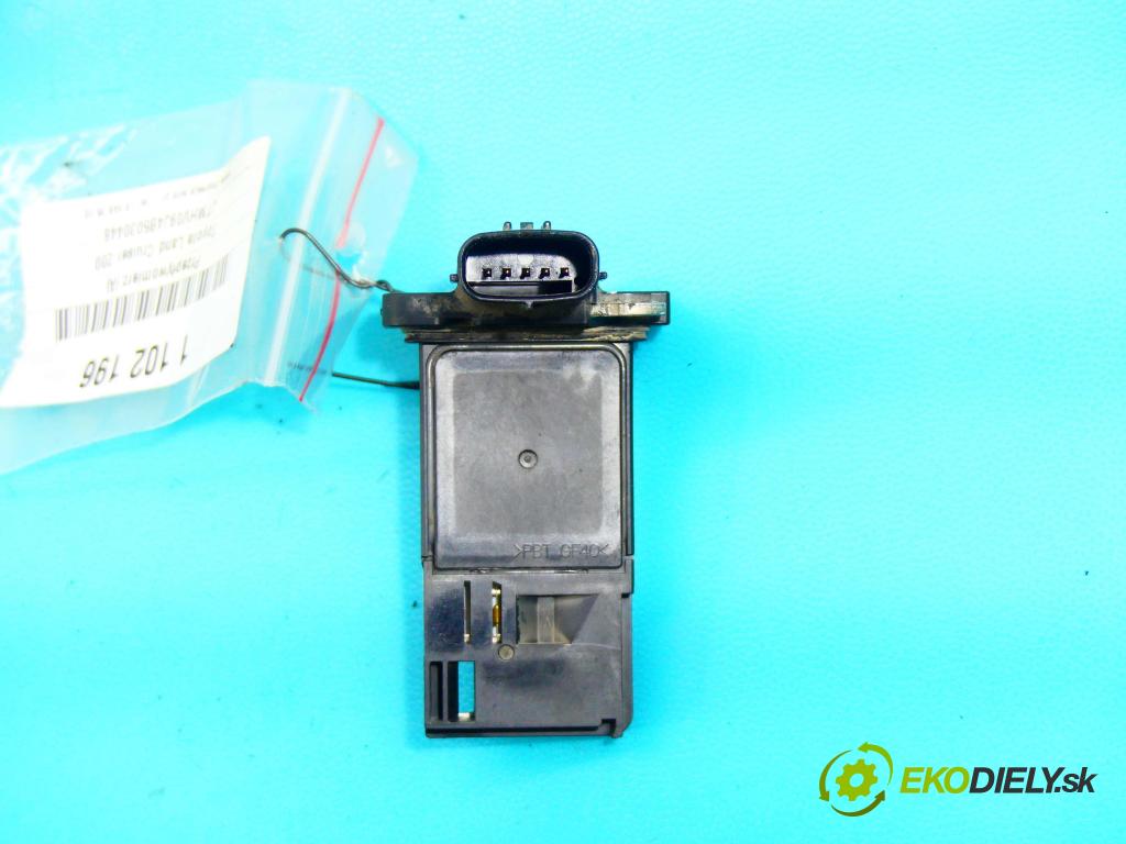 Toyota Land Cruiser J200 2007- 4.5 V8 D4D 328KM automatic 241 kW 4461 cm3 5- průtokoměr: 22204-51010 (Váhy vzduchu)