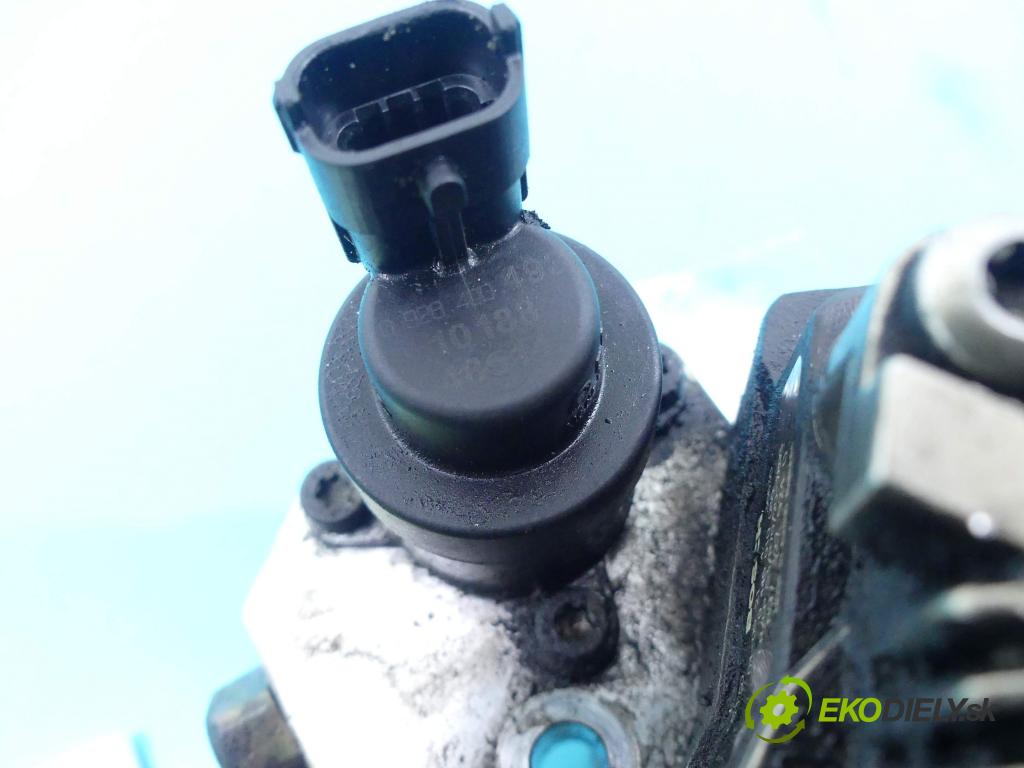 Opel Astra III 2004-2014 1.7 cdti 101 HP manual 74 kW 1686 cm3 5- čerpadlo vstrekovacia 0445010086 (Vstrekovacie čerpadlá)