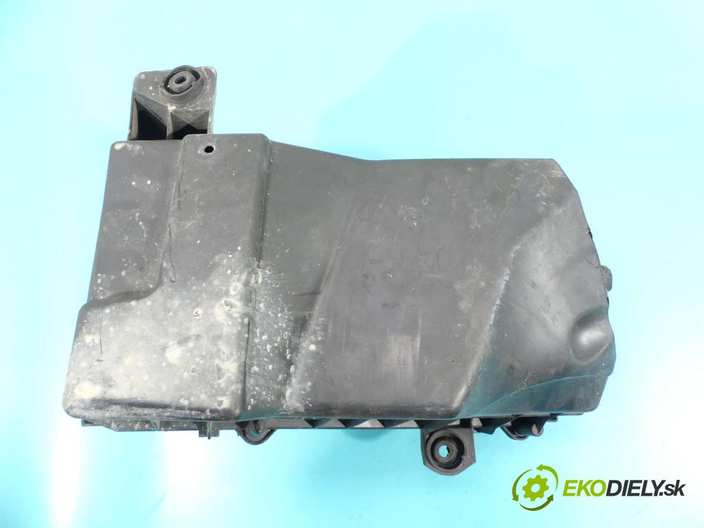 Audi A3 8L 1996-2003 1.6 SR 101 hp manual 74 kW 1595 cm3 3- obal filtra vzduchu 1J0129607D (Kryty filtrů)