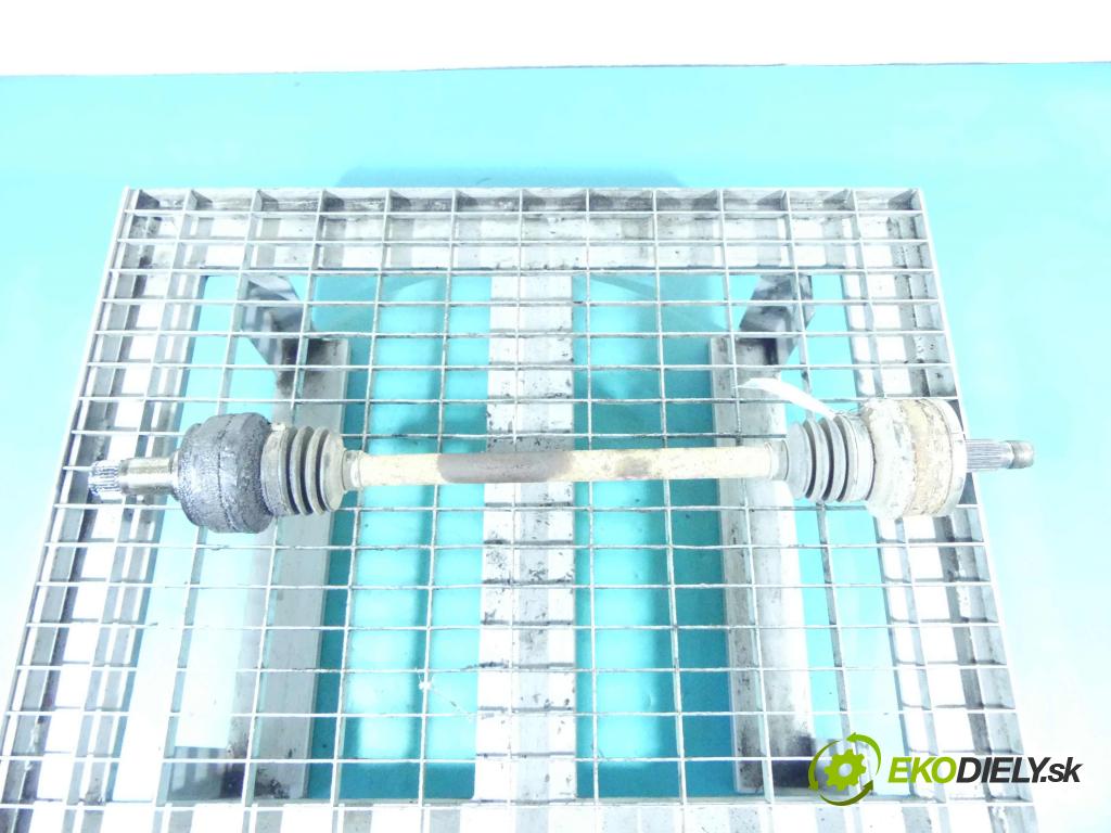 Mercedes C W203 2000-2007 2.0 16V 129 HP manual 95 kW 1998 cm3 4- poloos ľavé  (Poloosy)