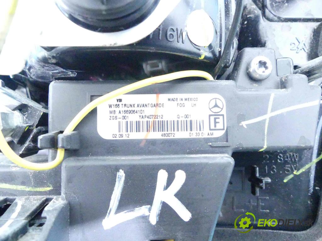 Mercedes ML W166 2011-2015 3.5 V6 306KM automatic 225 kW 3498 cm3 5- svetlo / reflektor zadné ľavé A1669064101 (Ostatné)