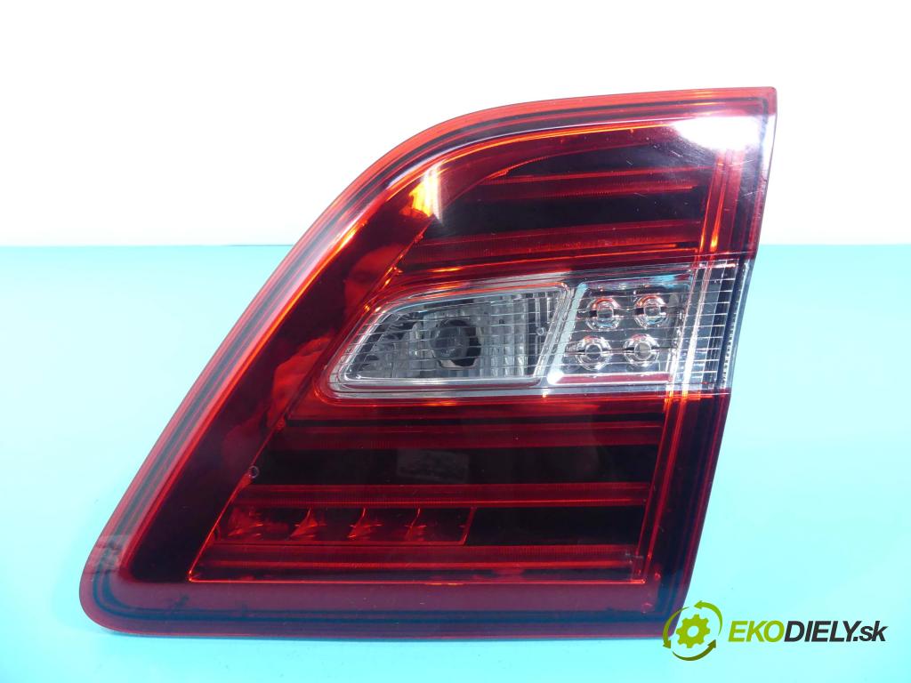 Mercedes ML W166 2011-2015 3.5 B V6 306KM automatic 225 kW 3498 cm3 5- svetlo / reflektor zadné pravé A1669068501 (Ostatné)