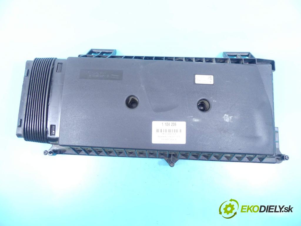 Mercedes ML W166 2011-2015 3.5 V6 306KM automatic 225 kW 3498 cm3 5- obal filtra vzduchu A2760901601 (Kryty filtrů)