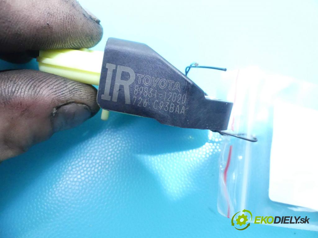 Toyota Avensis III T27 2009-2018 2.0 D4D 126 HP manual 93 kW 1998 cm3 5- snímač šokovat: 89831-12020 (Snímače nárazu)