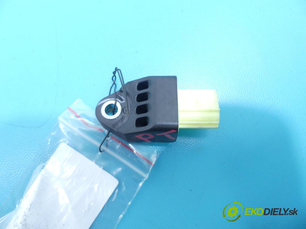 Toyota Avensis III T27 2009-2018 2.0 D4D 126 HP manual 93 kW 1998 cm3 5- snímač šokovat: 89831-12020 (Snímače nárazu)