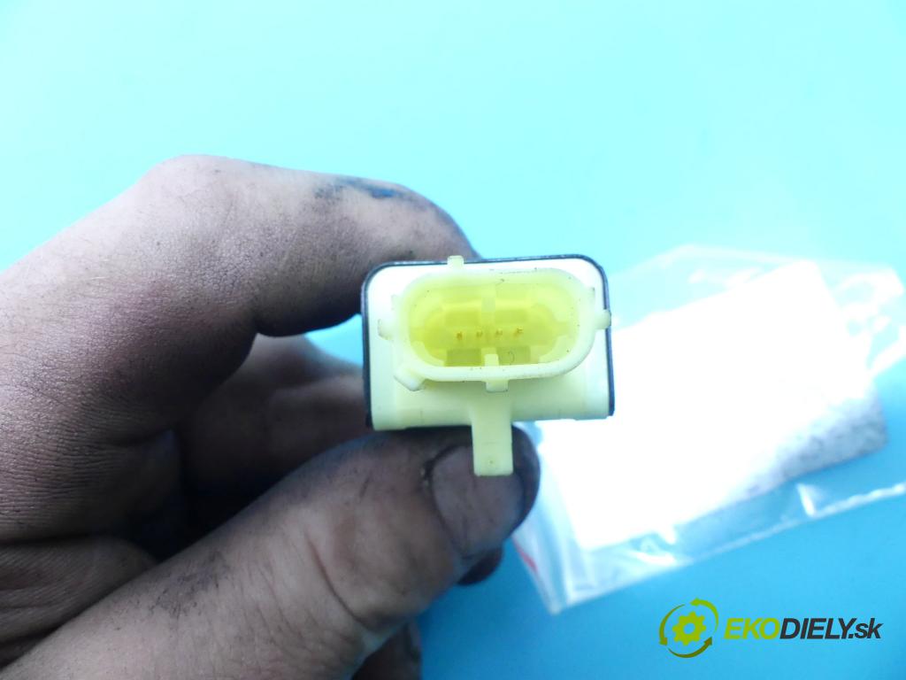 Toyota Avensis III T27 2009-2018 2.0 D4D 126 HP manual 93 kW 1998 cm3 5- snímač šokovat: 89831-12020 (Snímače nárazu)