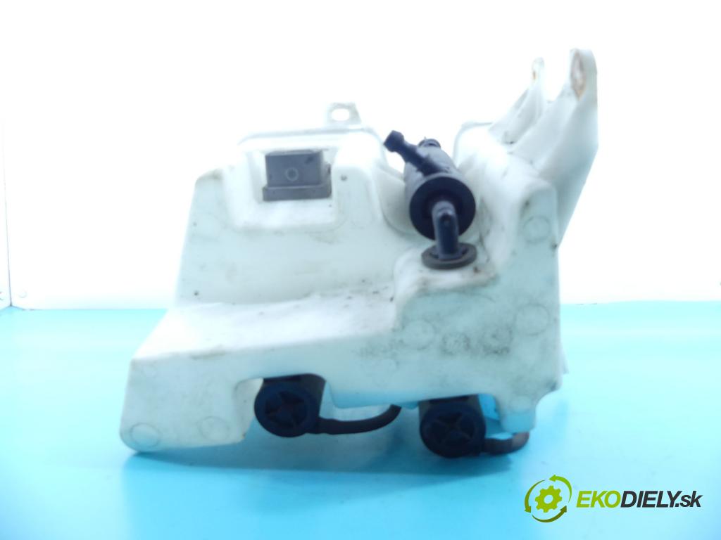 Tappetini Auto In Gomma Anteriori Per Toyota Avensis III T27 (2009-2018) - 2 Pezzi - Su Misura Con Bordino Rialzato