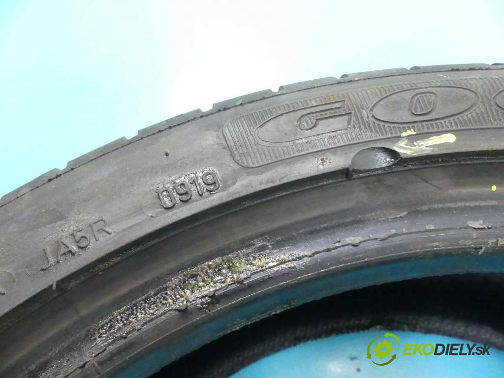 Peugeot 206 2.0 16v cabrio cc: 136 HP manual 100 kW 1997 cm3 2- Pneumatika: para 2 kusy