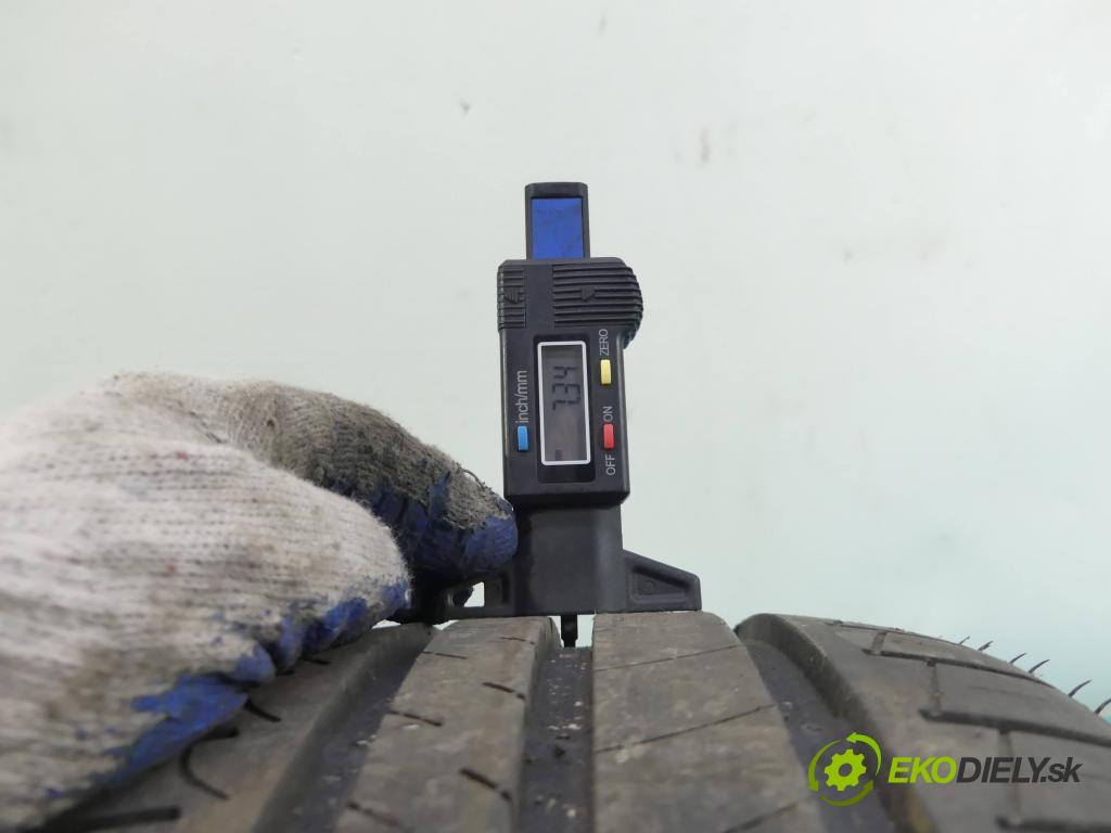 Peugeot 206 2.0 16v cabrio cc: 136 HP manual 100 kW 1997 cm3 2- Pneumatika: para 2 kusy