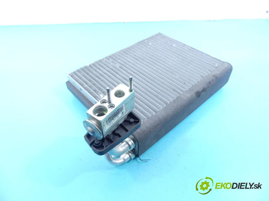 Mercedes ML W166 2011-2015 3.5 V6 306KM automatic 225 kW 3498 cm3 5- radiator 330508T (Radiátory kúrenia)