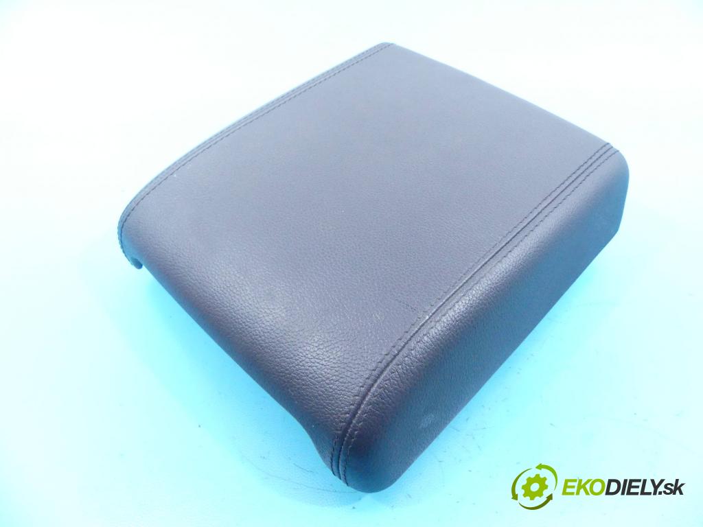 Land rover Discovery Sport 2014-2019 2.0 td 150 HP automatic 110 kW 2000 cm3 5- operadlo  (Lakťové opierky)