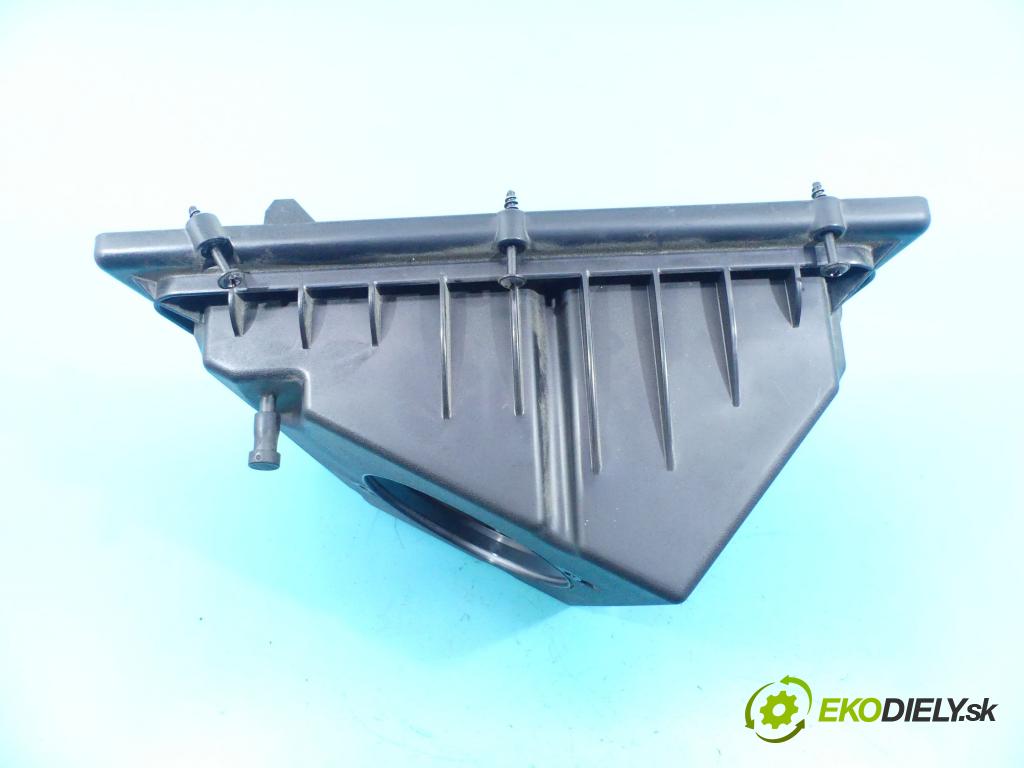 Land rover Discovery Sport 2014-2019 2.0 td 150 hp automatic 110 kW 2000 cm3 5- obal filtra vzduchu GJ32-9600-A (Kryty filtrů)