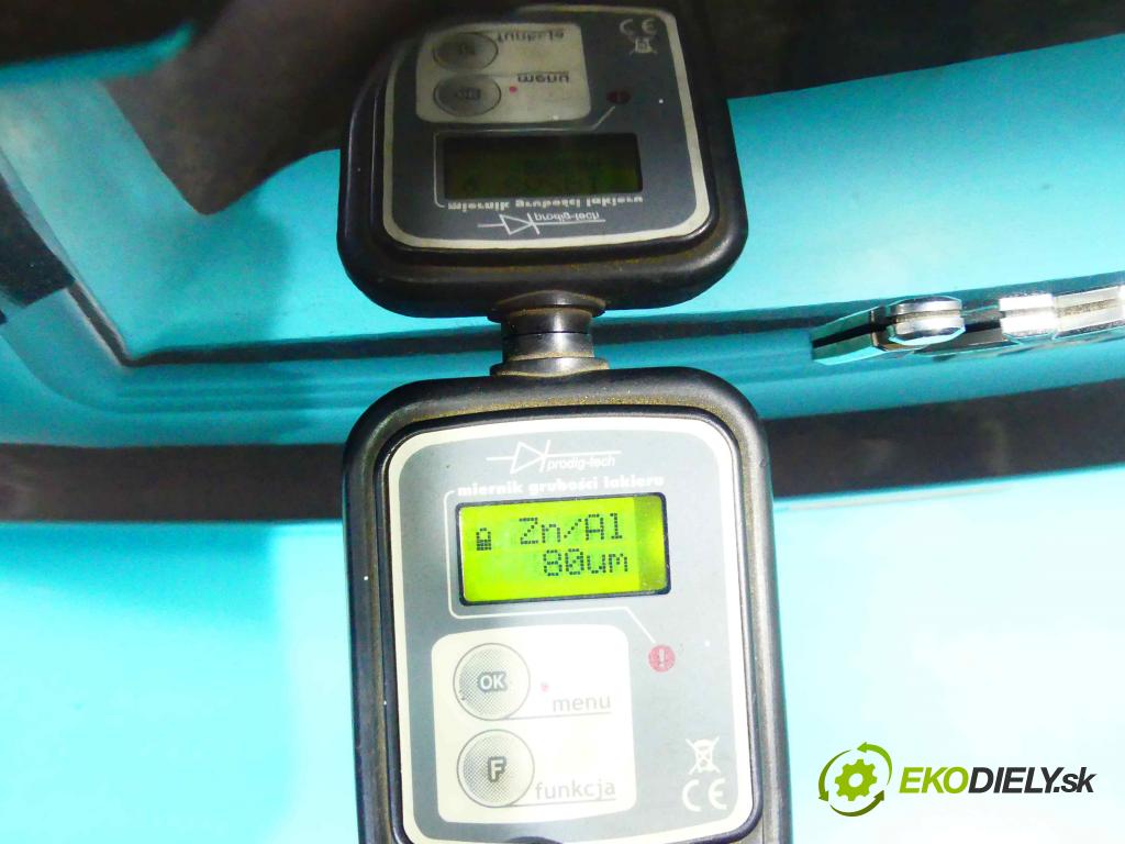 Hyundai Ix35 2.0 CRDi 136 HP manual 100 kW 1995 cm3 5- zadna kufor  (Zadné kapoty)