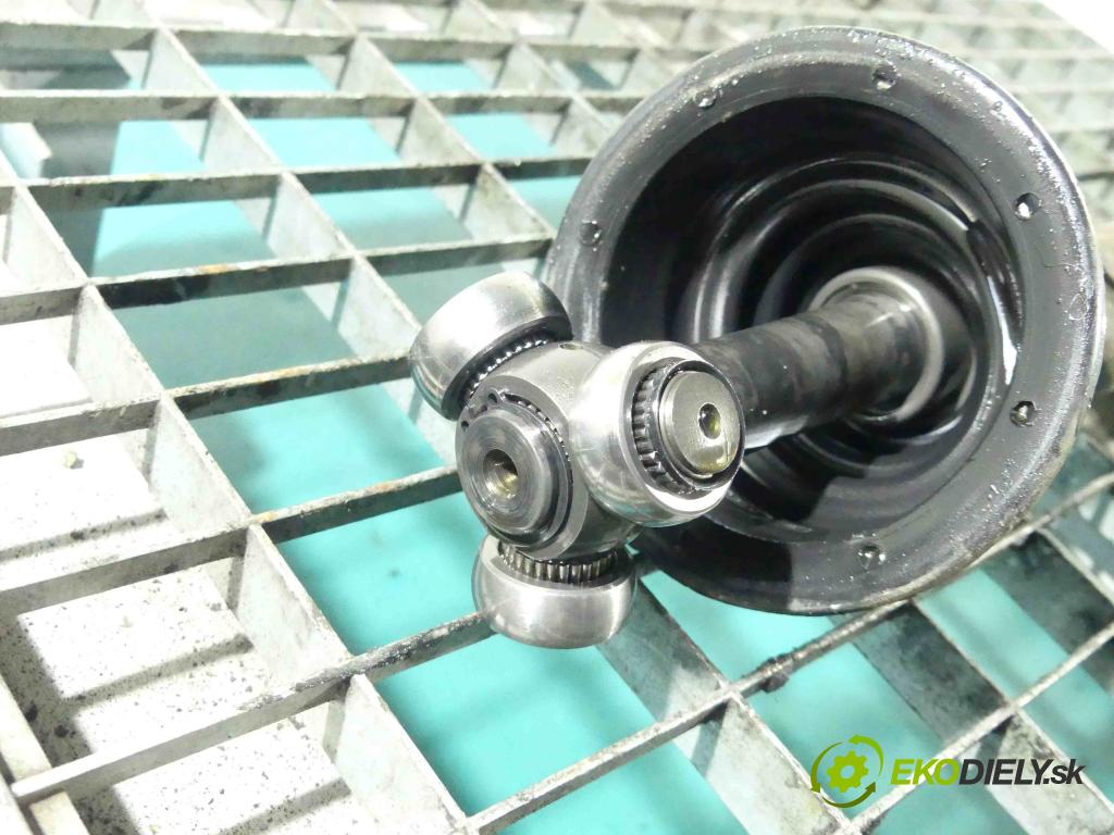 Mitsubishi Carisma 1.9 TD 90 HP manual 66 kW 1870 cm3 5- poloos ľavé  (Poloosy)