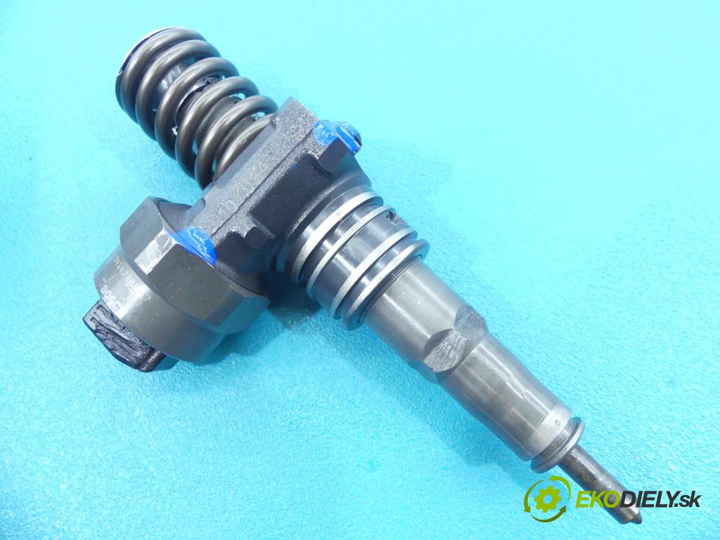 Vw Bora 1.9 tdi 116 HP manual 85 kW 1896 cm3 4- vstrekovacie čerpadlo 0414720007 (Vstrekovače)