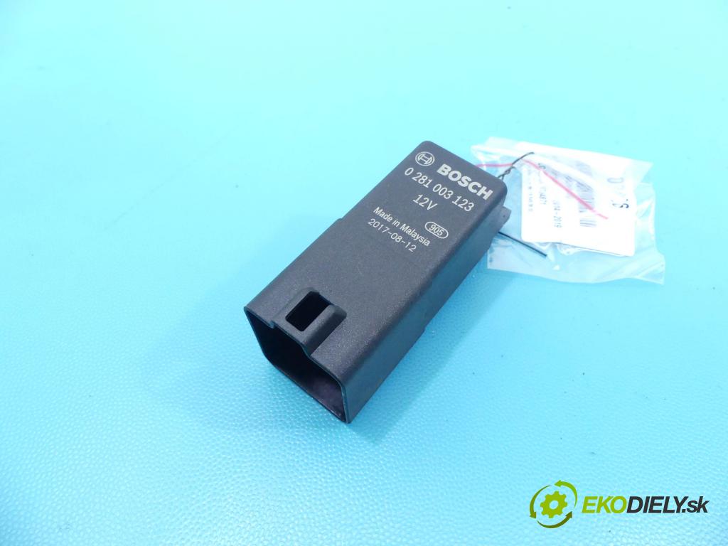 Land rover Discovery Sport 2014-2019 2.0 td 150 HP automatic 110 kW 2000 cm3 5- Relé: 0281003123 (Relé)