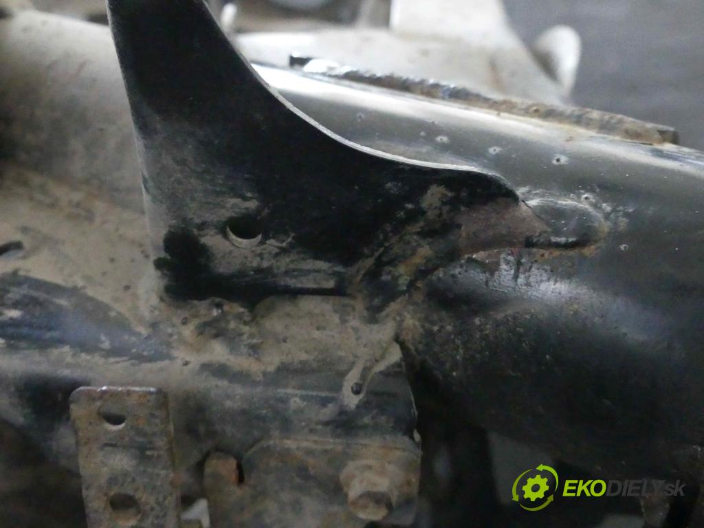 Land rover Discovery Sport 2014-2019 2.0 td 150 hp automatic 110 kW 2000 cm3 5- zadní výztuha