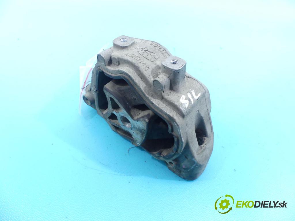 Land rover Discovery Sport 2014-2019 2.0 td 150 HP automatic 110 kW 2000 cm3 5- airbag motora  (Držiaky motora)