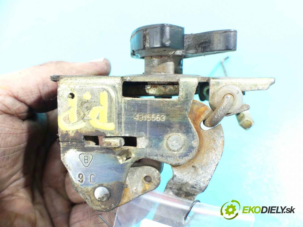 Polonez Truck 1.6 76 hp manual 56 kW 1598 cm3 5- zámek přední pravý 4315563