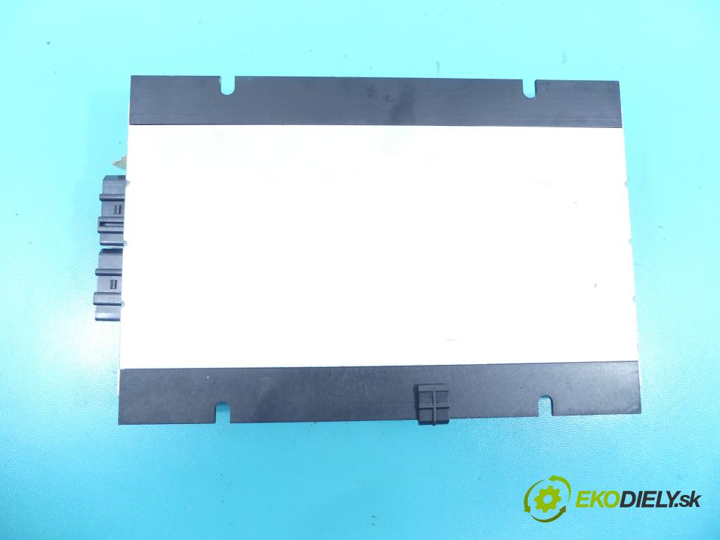 Vw Touareg I 2002-2010 4.2 V8 310HP automatic 228 kW 4172 cm3 5- Zesilovač: 7L6035456 (Zosilňovače)