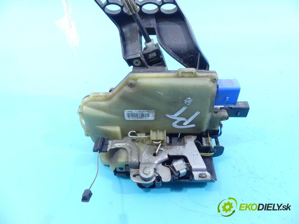 Vw Touareg I 2002-2010 4.2 V8 310 hp automatic 228 kW 4172 cm3 5- zámek zadní pravý 7L0839016C