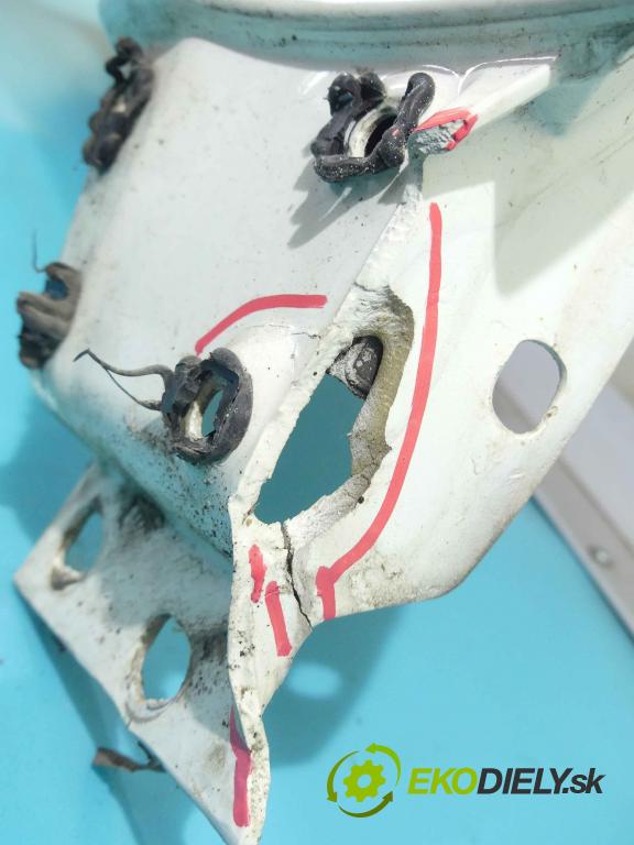 Vw Touareg I 2002-2010 4.2 B V8 310 hp automatic 228 kW 4172 cm3 5- blatnik přední levý