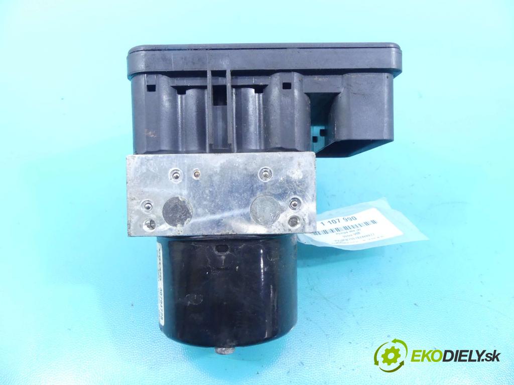 Volvo V50 2.0d 136 HP manual 100 kW 1997 cm3 5- čerpadlo abs 30794730 (Pumpy ABS)