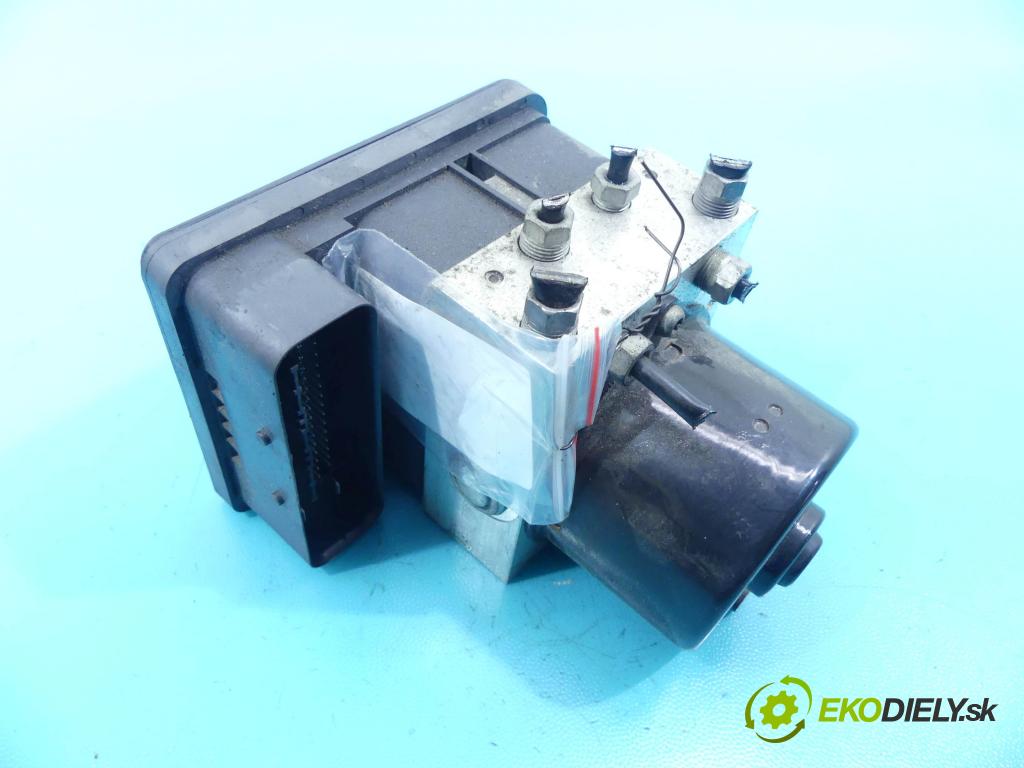 Volvo V50 2.0d 136 HP manual 100 kW 1997 cm3 5- čerpadlo abs 30794730 (Pumpy ABS)