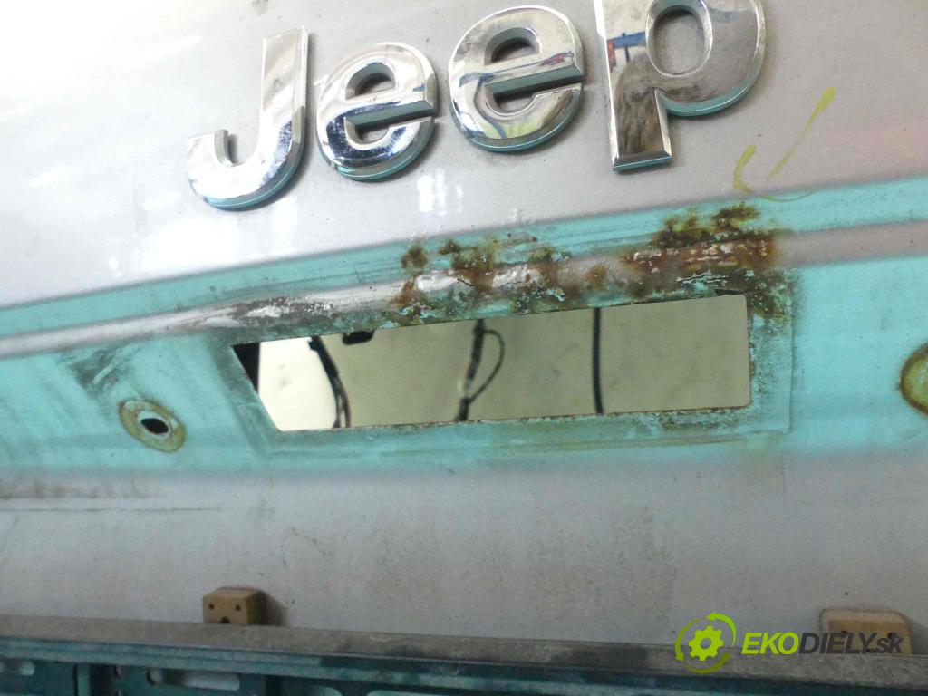 Jeep Grand cherokee WK 2004-2010 3.0 crdi 218 HP automatic 160 kW 2987 cm3 5- zadna kufor  (Zadné kapoty)