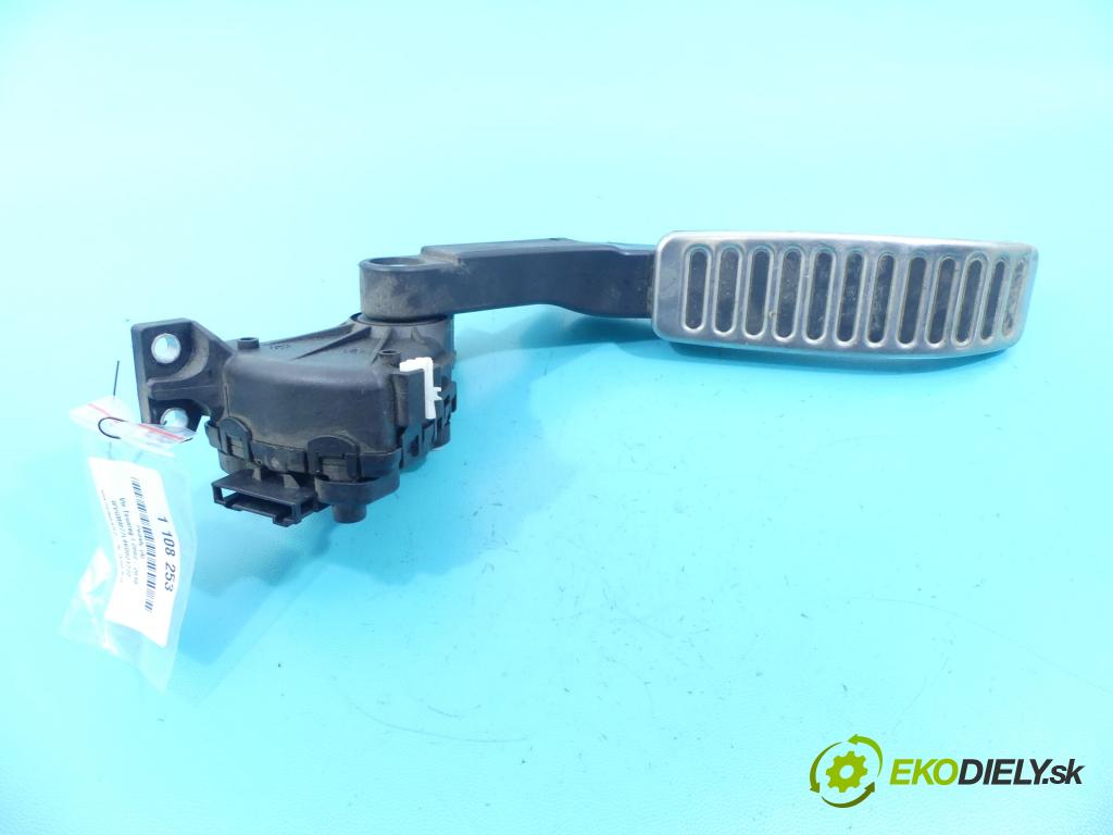 Vw Touareg I 2002-2010 4.2 B V8 310HP automatic 228 kW 4172 cm3 5- pedále 7L0723507B (Pedále)