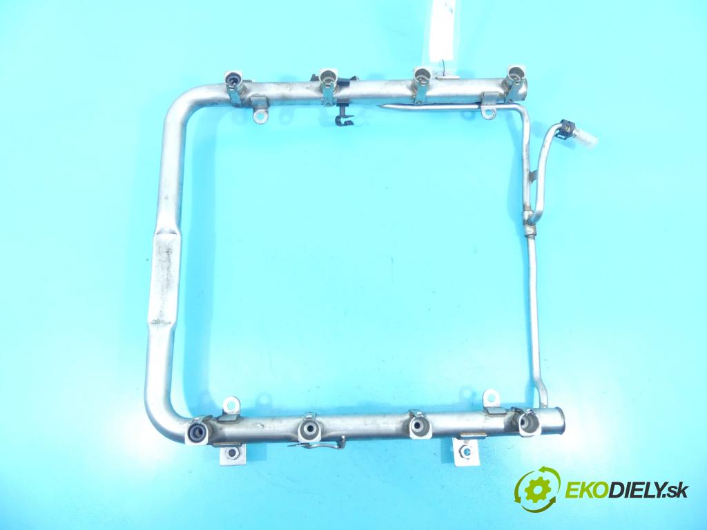 Vw Touareg I 2002-2010 4.2 B V8 310HP automatic 228 kW 4172 cm3 5- lišta vstrekovacia 077133681AB (Vstrekovacie lišty)