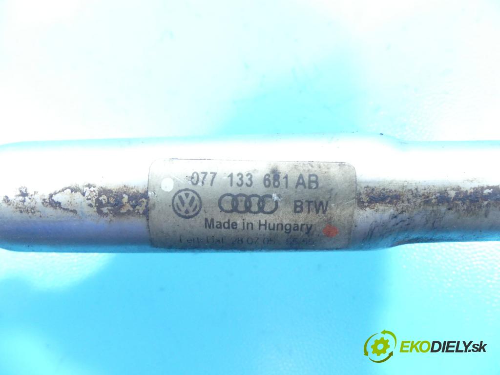 Vw Touareg I 2002-2010 4.2 B V8 310HP automatic 228 kW 4172 cm3 5- lišta vstrekovacia 077133681AB (Vstrekovacie lišty)