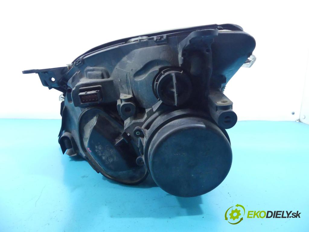 Opel Vectra C 2002-2008 2.0 T 175 HP manual 129 kW 1998 cm3 5- Reflektor: pravý  (Pravé)