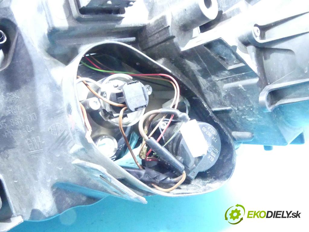 Opel Vectra C 2002-2008 2.0 T 175 HP manual 129 kW 1998 cm3 5- Reflektor: pravý  (Pravé)