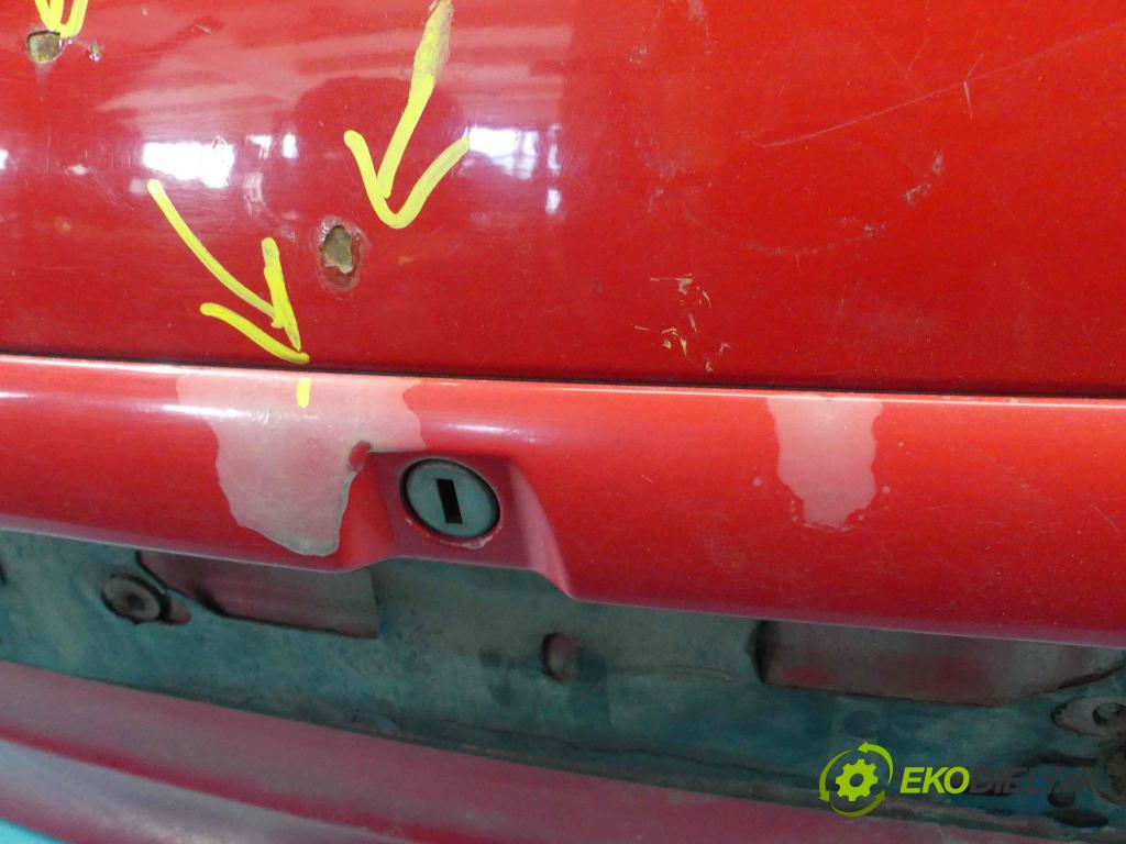 Audi A4 B5 1994-2001 1.8 20v 125 hp manual 92 kW 1781 cm3 5- zadní kufrové dveře  (Zadní kapoty)