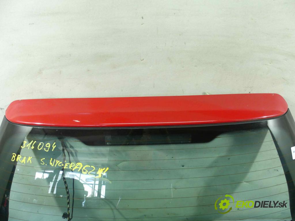 Audi A4 B5 1994-2001 1.8 20v 125 hp manual 92 kW 1781 cm3 5- zadní kufrové dveře  (Zadní kapoty)