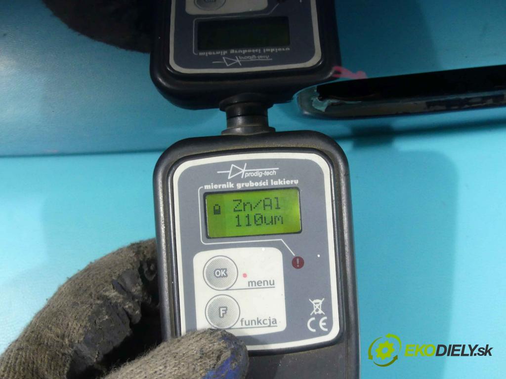 Vw Golf IV 1997-2003 1.6 SR 101 hp manual 74 kW 1595 cm3 5- zadní kufrové dveře  (Zadní kapoty)