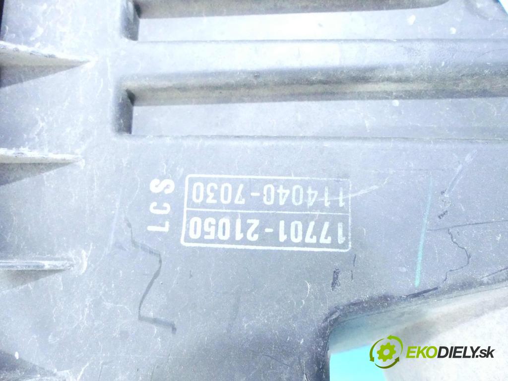 Toyota Yaris I 1999-2005 1.5 vvti 106 hp manual 78 kW 1497 cm3 3- obal filtra vzduchu 17701-21050 (Kryty filtrů)